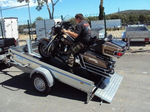 Plataforma inclinável: 2,60 m x 1,53 m / 750 kg BRENDERUP