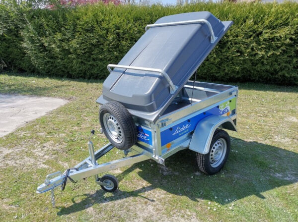 Reboque Alicante + capota ABS + roda suplente nova, entregue com 2 anos de garantia.