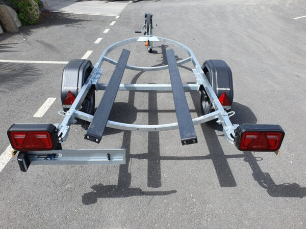 Suporte submersível para motociclos