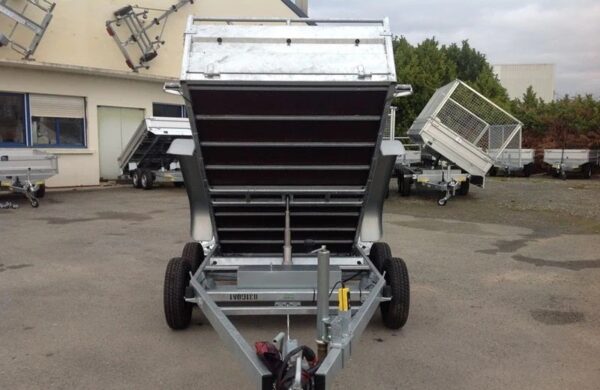 Reboque basculante reforçado Lider, PTAC de 1500 kg, com novos eixos duplos e travões.