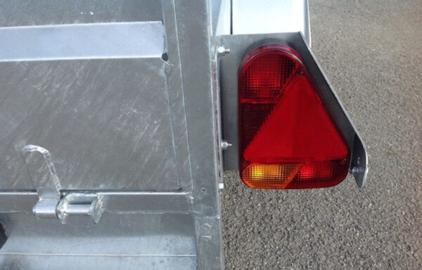 Reboque Lider para serviço pesado com 4 travões – peso bruto total de 750 kg – 200 x 134 cm – 1 eixo