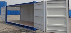 Contentor marítimo de 20 pés de altura com laterais abertos.